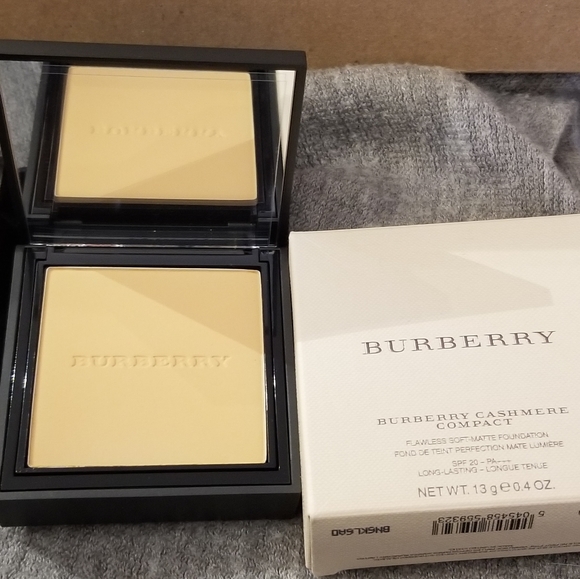 burberry bright glow compact